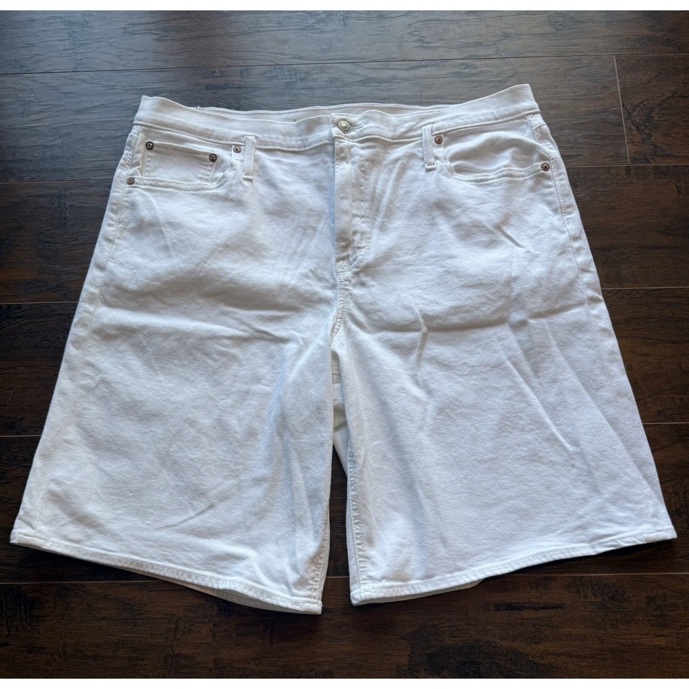 American Eagle Women's White Denim Shorts Stretch Baggy Bermuda Size 16 Casual